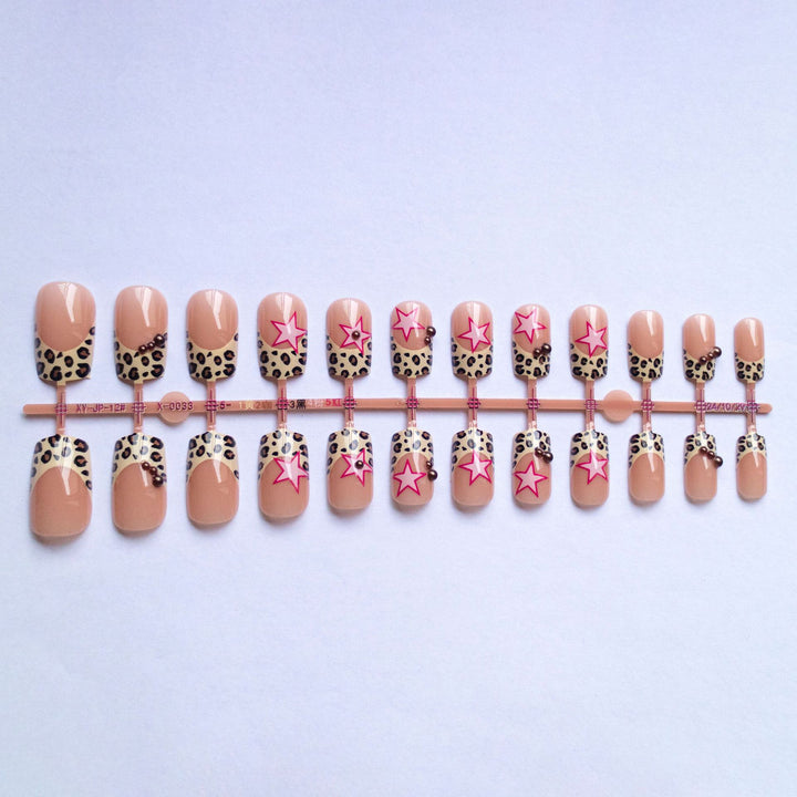 Glamorous Star and Leopard Print Nail Art