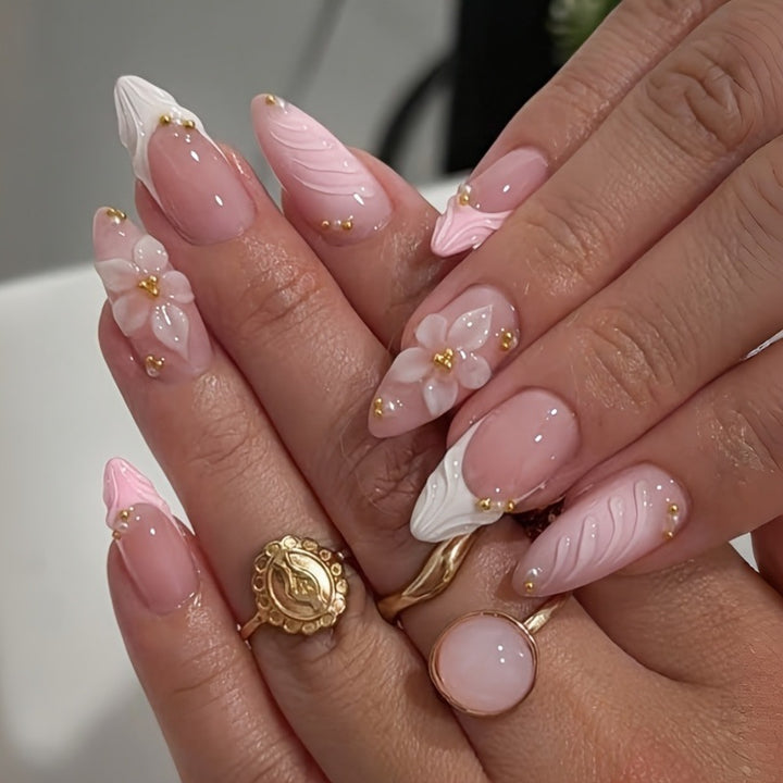 Elegant Floral Nail Set Kalsten