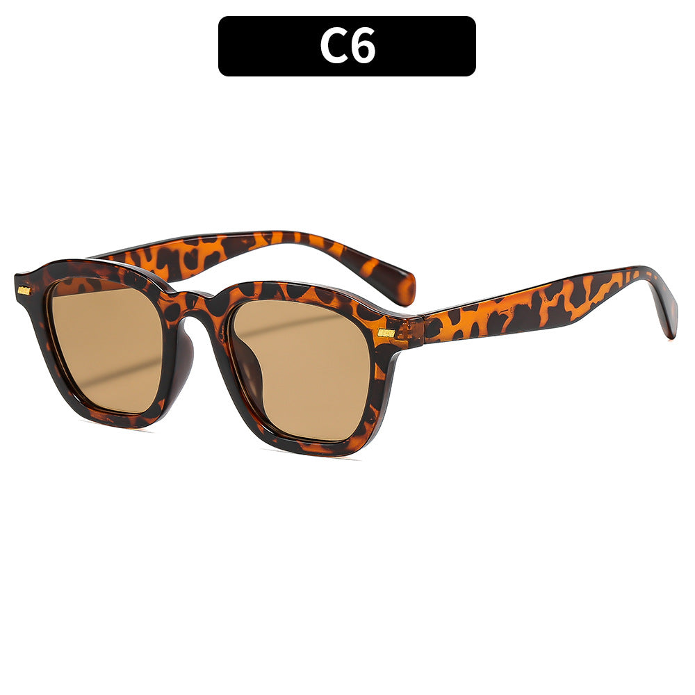 Fashion-Forward Geometric Sunglasses