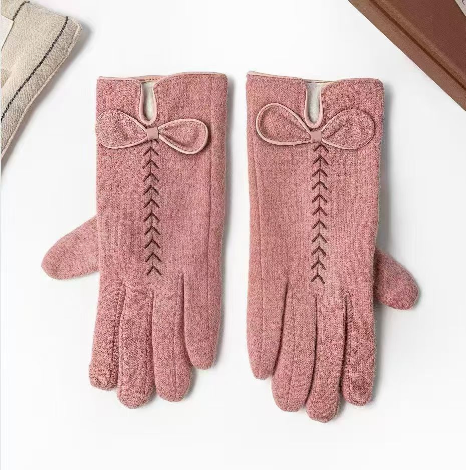 Elegant Bow-Embellished Touchscreen Gloves Kalsten