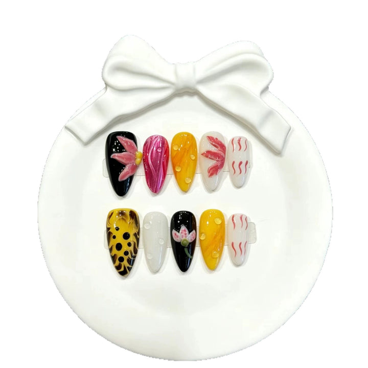 Artistic Floral Themed Press-On Nails