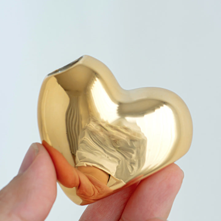 Elegant Decorative Heart Figure Kalsten