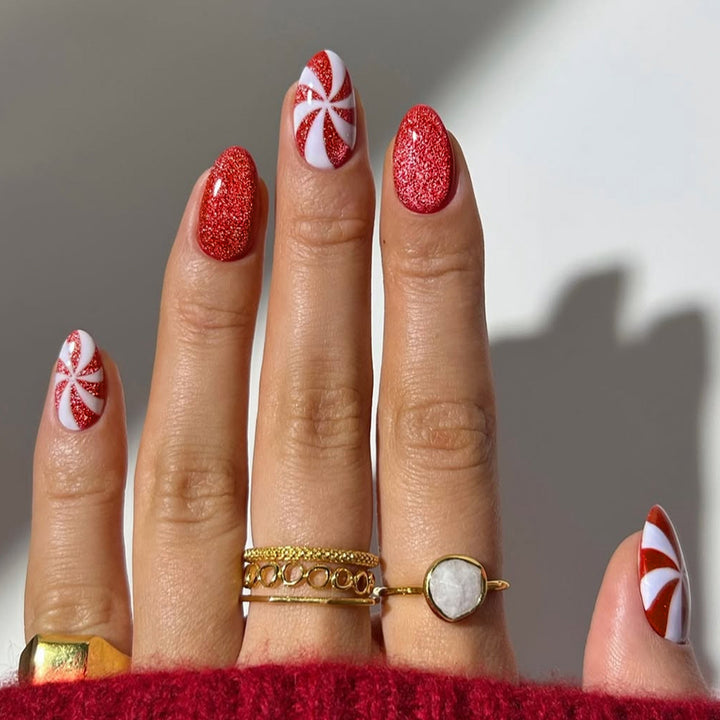 Art nail set with festive candy cane design Kalsten