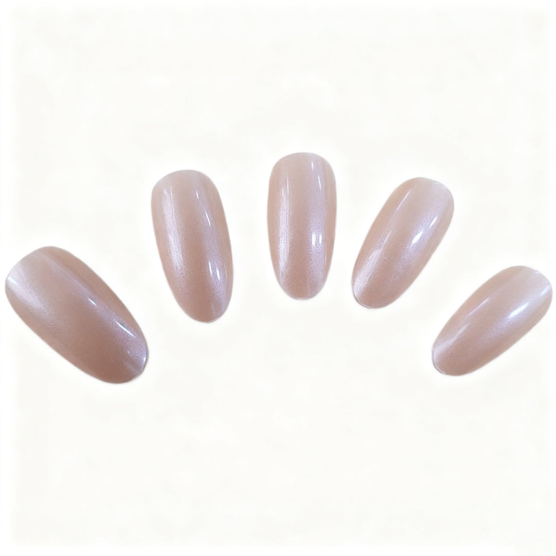 Glossy Almond-Shaped Nail Extensions Kalsten