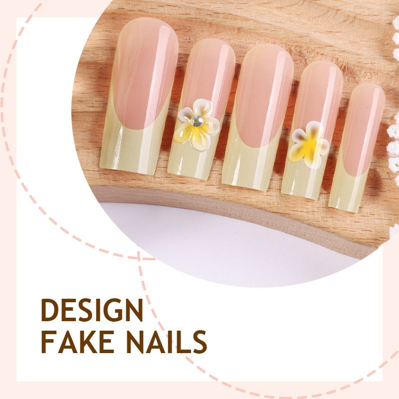 Nail art set with delicate flower decorations Kalsten