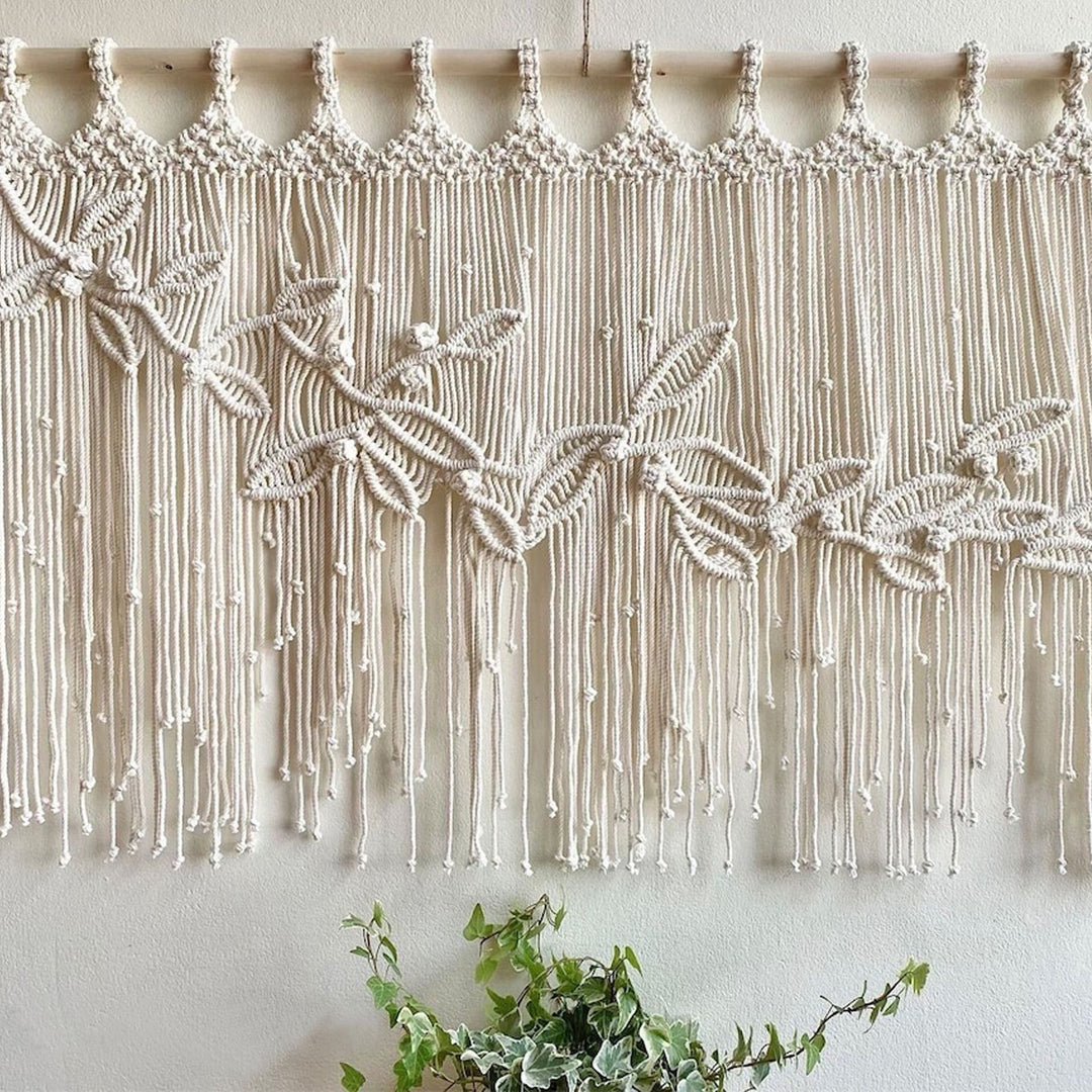 Macrame Leaf Wall Tapestry with Decorative Fringes Kalsten