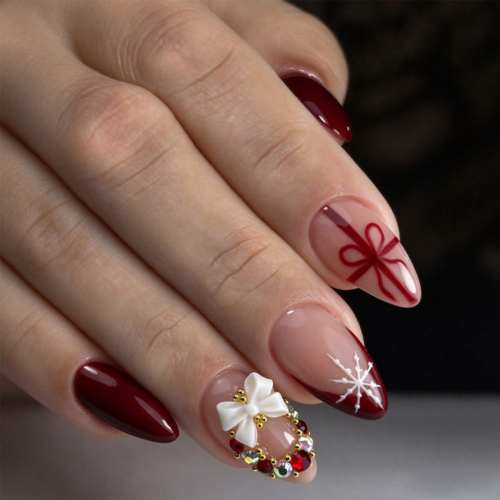 Festive Holiday Themed Press-On Nail Set Kalsten
