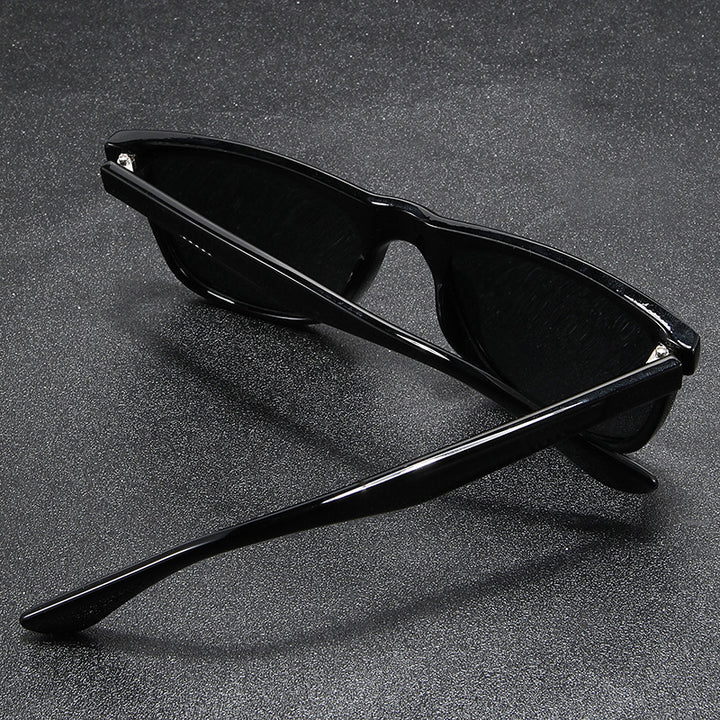 Women's sunglasses in striking vintage style Kalsten