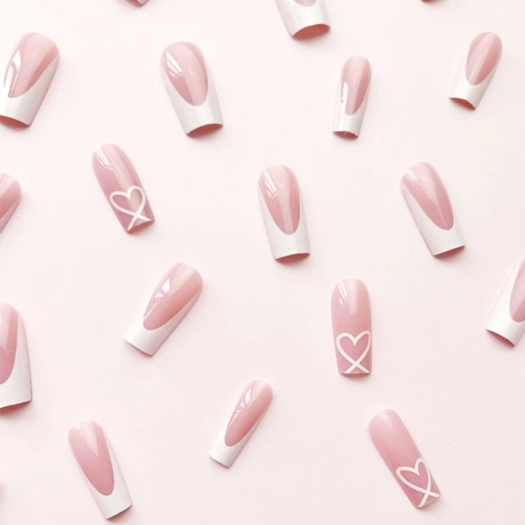 Artifical Nail Set with Elegant French Tips and Romantic Heart Decorations Kalsten