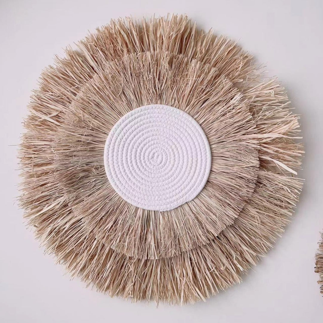 Decorative wall decoration with synthetic fiber and wooden beads Kalsten