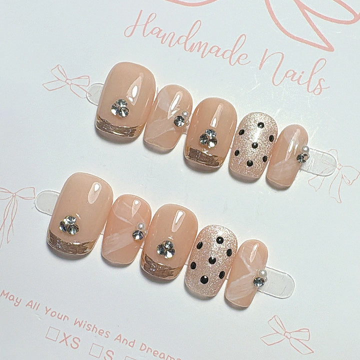 Handmade Press-On Nail Set Kalsten
