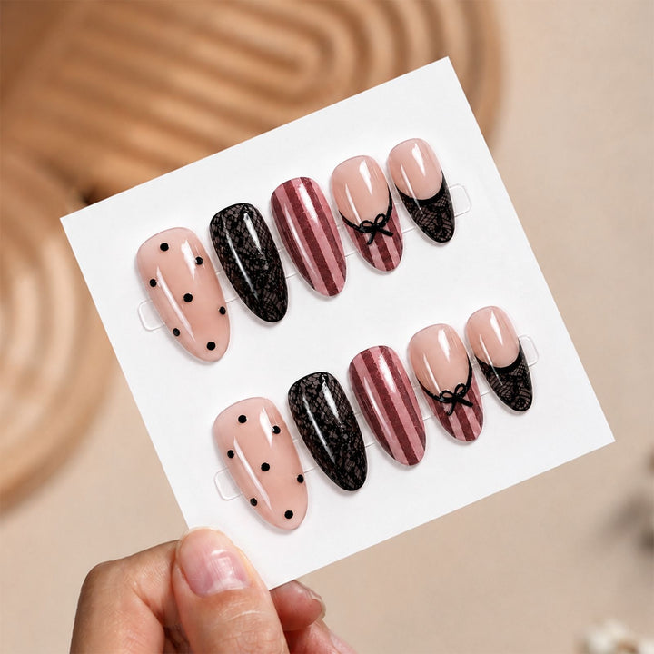 Artificial nail set with stylish 3D accents Kalsten