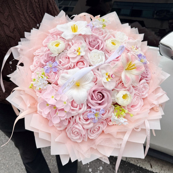 Exquisite Floral Bouquet Arrangement