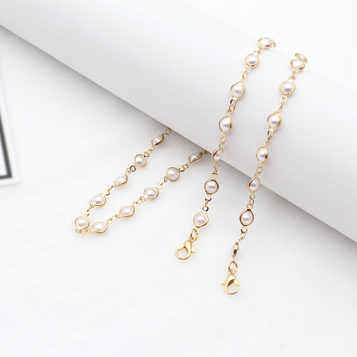 Elegant Pearl-Linked Eyewear Chain Kalsten
