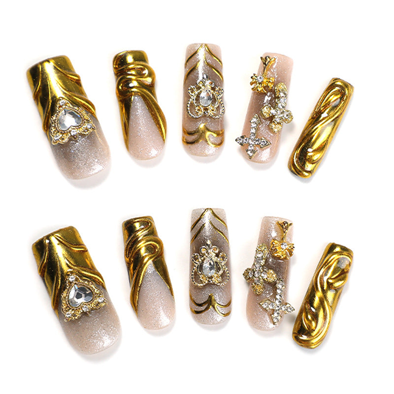 Artificial nail set with luxurious gold embellishments Kalsten