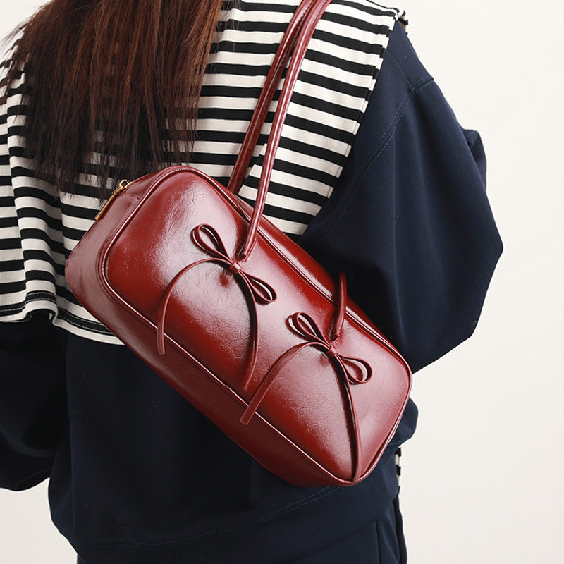 Stylish Leather Tote Kalsten