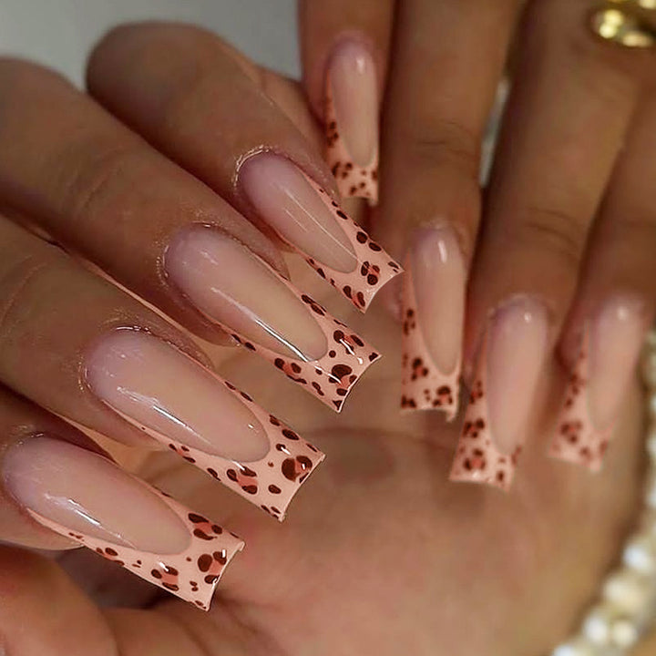 Stylish Leopard Print Press-On Nail Set Kalsten