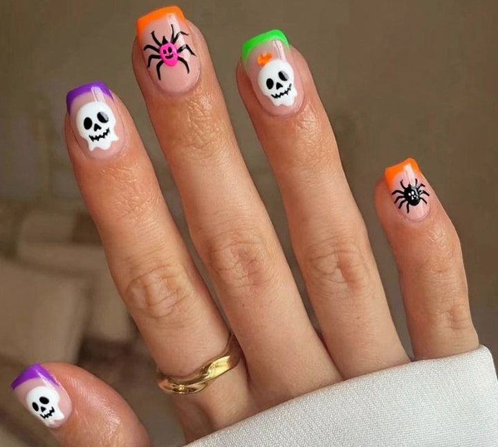 Artistic Halloween Themed Nail Art Kalsten