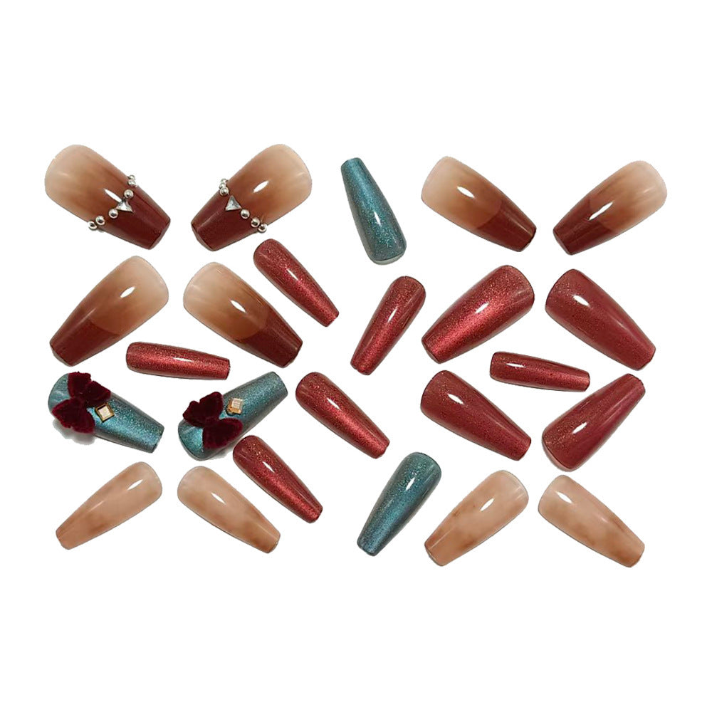 Artificial nails in elegant glamour design Kalsten