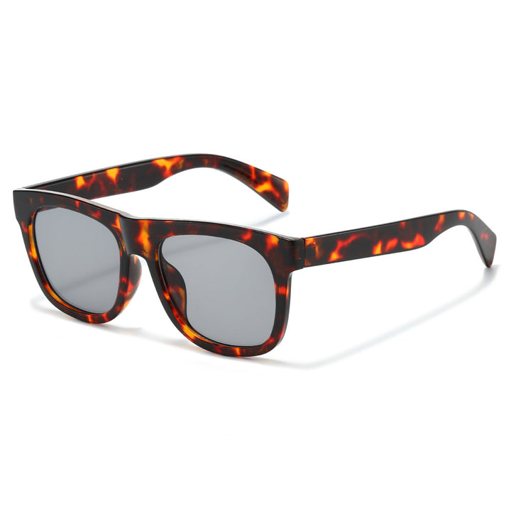 Retro-Inspired Tortoiseshell Sunglasses Kalsten