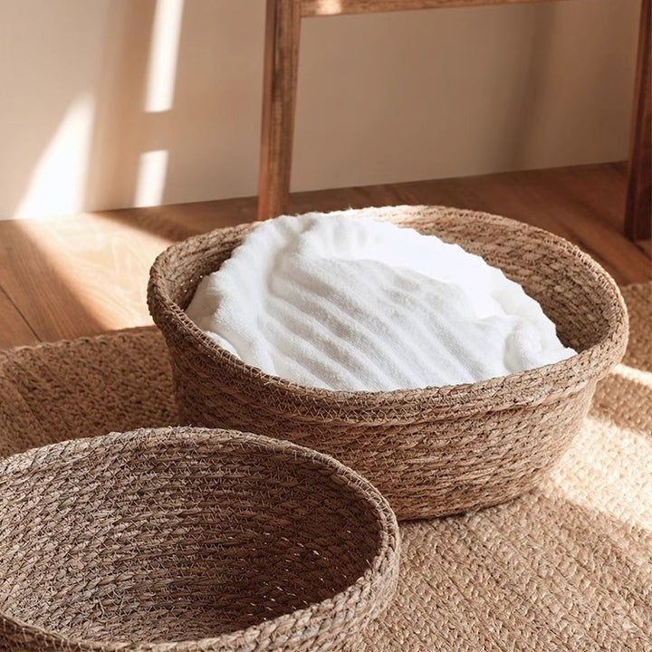 Handcrafted storage basket made of natural materials Kalsten