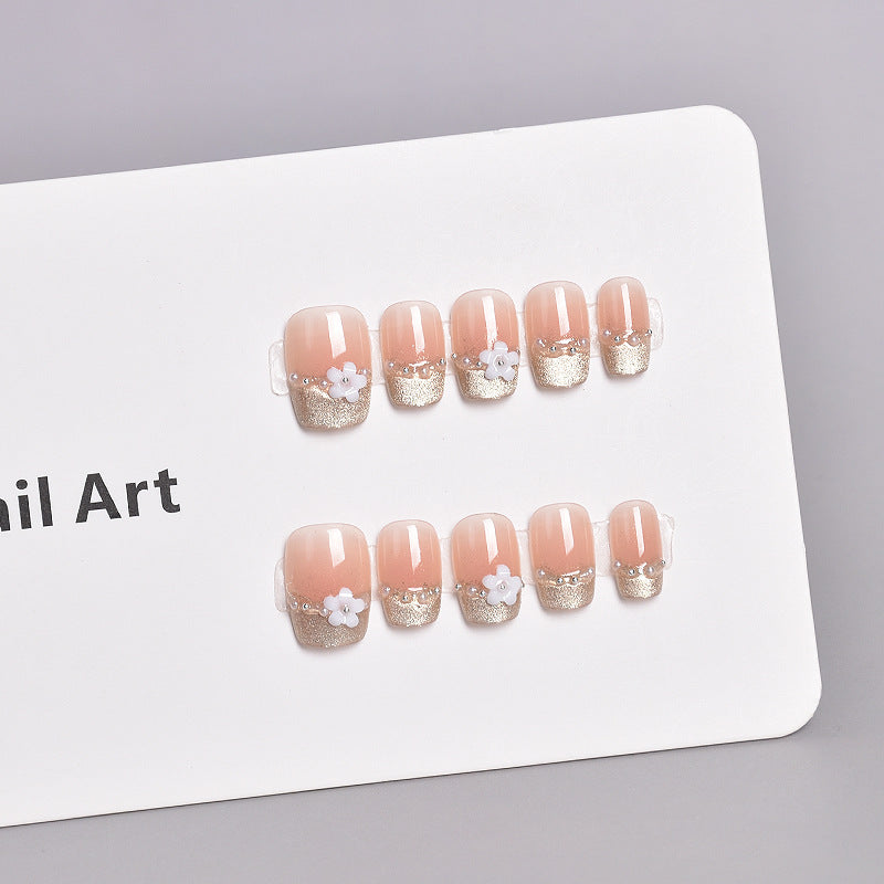 Artfully Designed Press-On Nail Extensions Kalsten