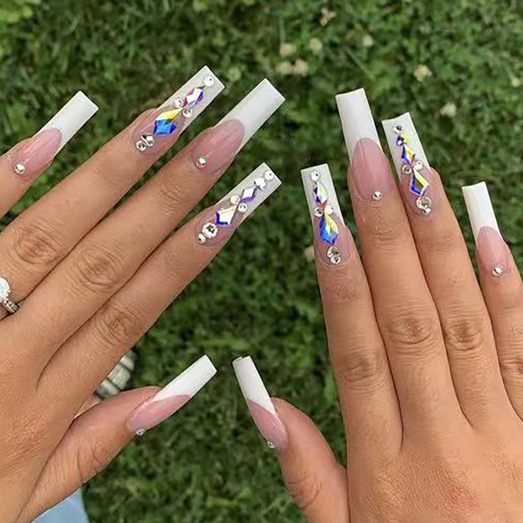 Artificial nail set with glamorous rhinestones and 3D decorations Kalsten
