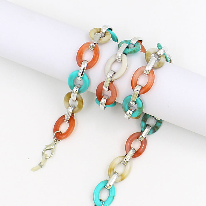 Elegant Chain Eyewear Holder Kalsten