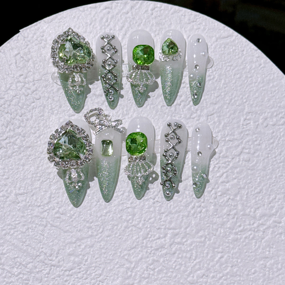 Glamorous Nail Art Extensions