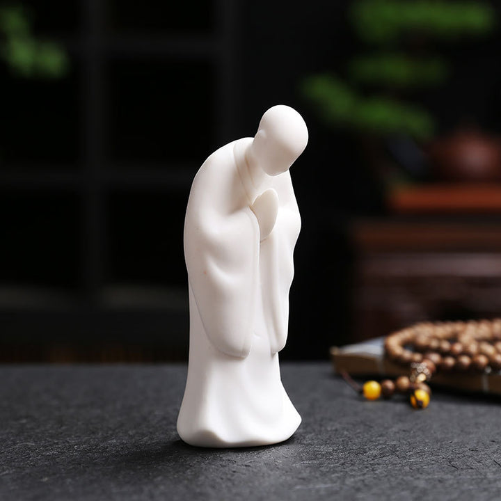 Elegant and modern Feng Shui sculpture Kalsten