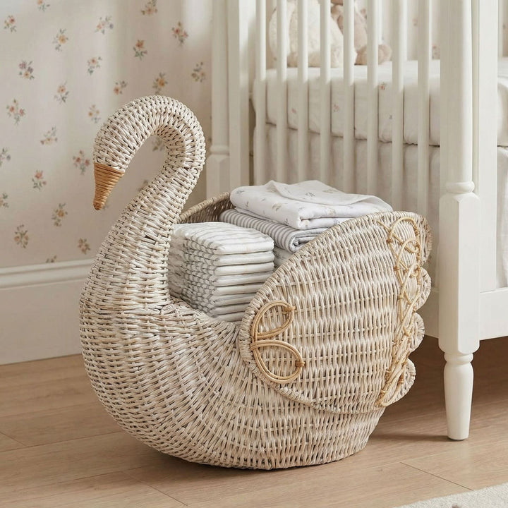 Playful laundry basket in the shape of a swan Kalsten
