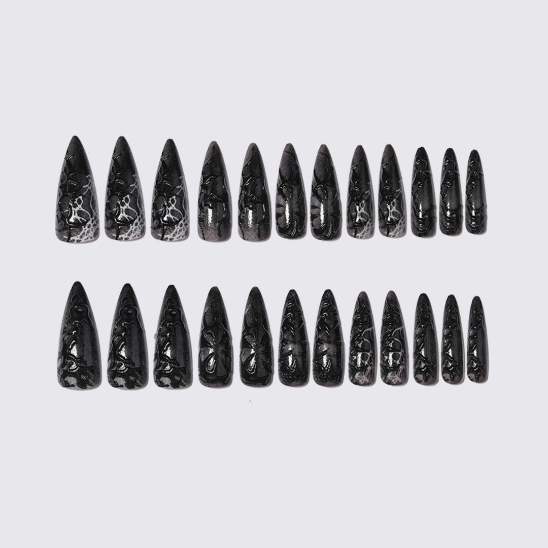 Nail art set with glamorous Gothic design Kalsten