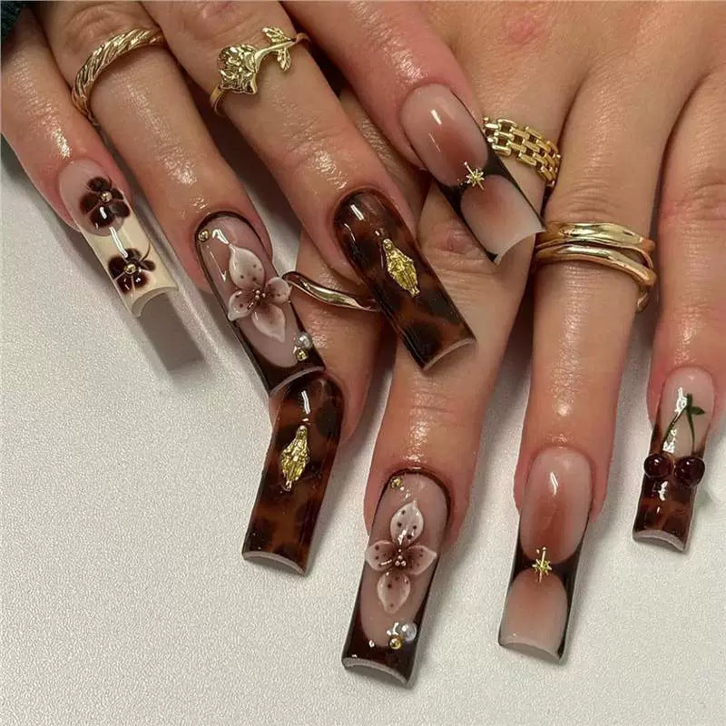 Decorative Long Press-On Nail Extensions Kalsten