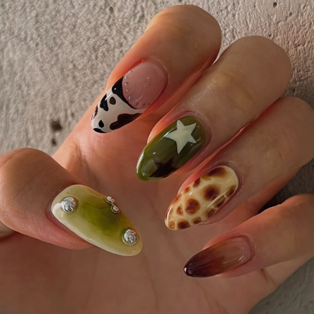 Creative artistic nails with unique animal designs Kalsten