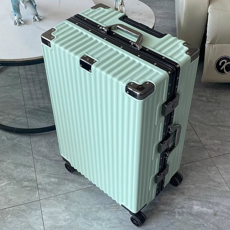 Hard-shell suitcase with integrated combination lock and silent wheels Kalsten
