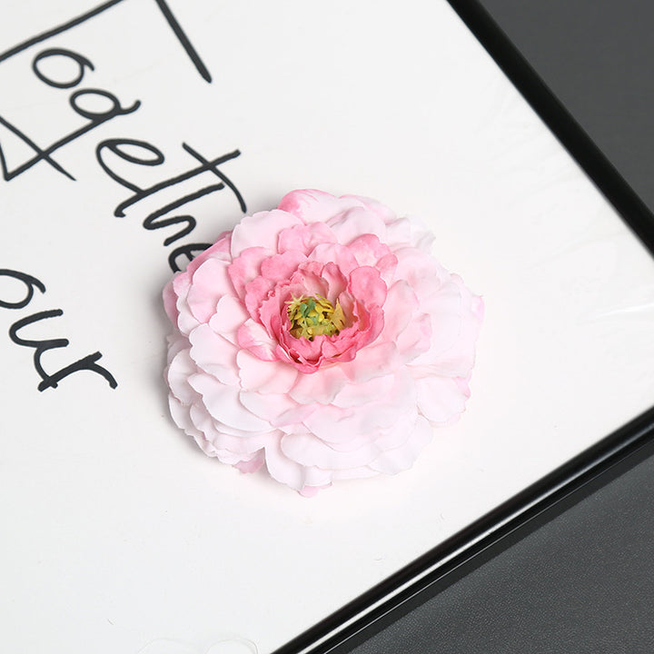 Elegant Floral Hair Accessory for Decorative Styling