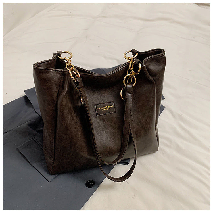 Luxurious Vintage-Inspired Handbag Kalsten