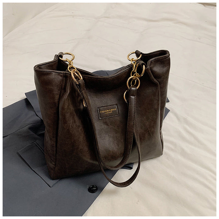 Luxurious Vintage-Inspired Handbag Kalsten
