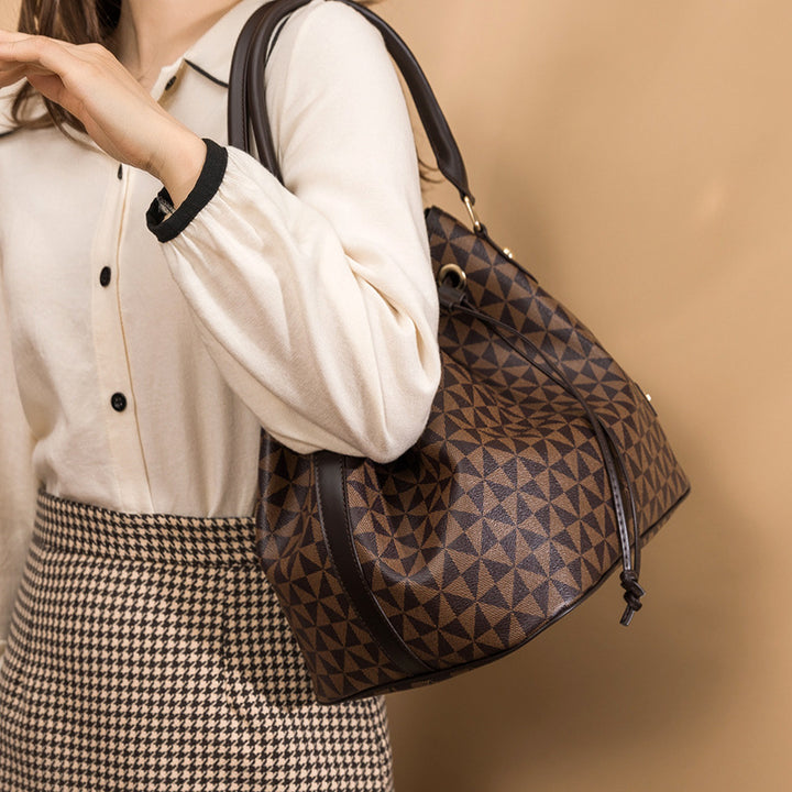 Elegant Geometric Patterned Bucket Bag