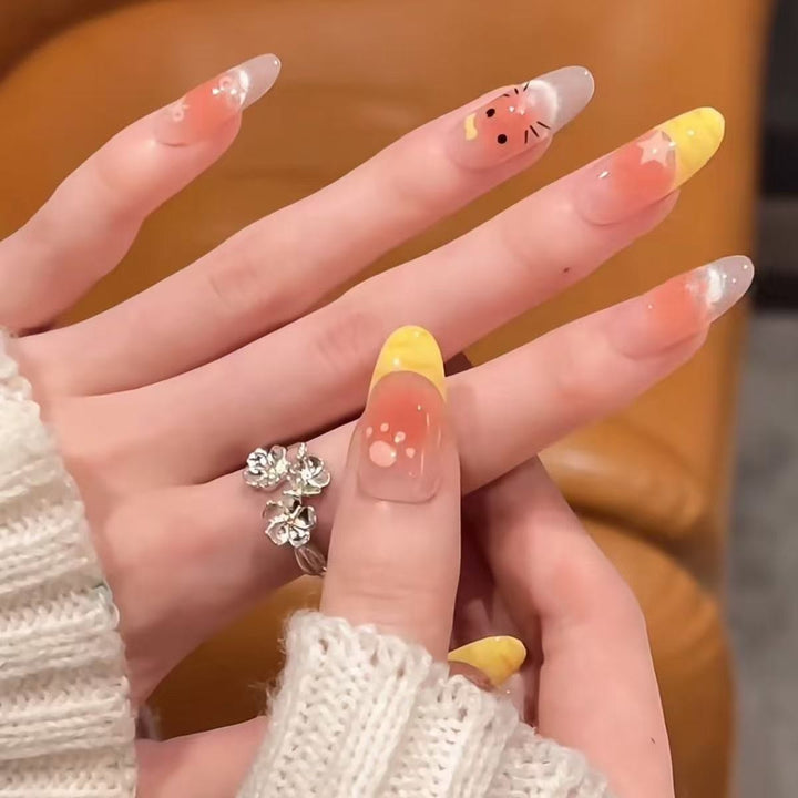 Creative Cat-Themed Press-On Nail Art Kalsten