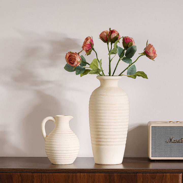 Handcrafted ceramic vase with ribbed structure Kalsten
