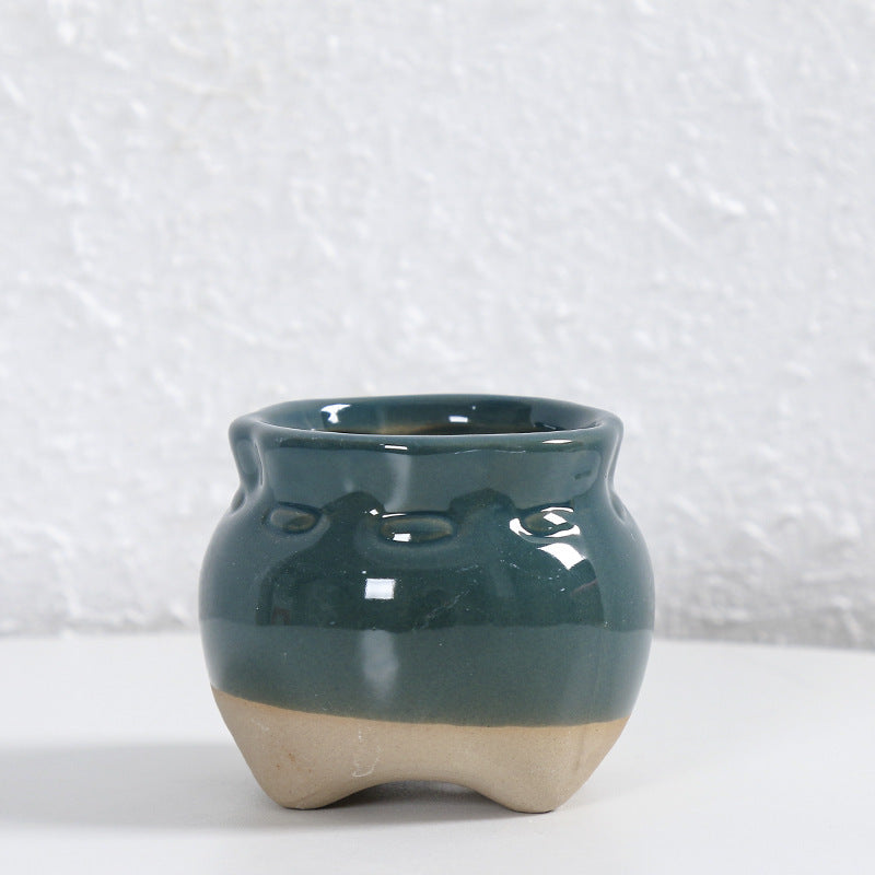 Contemporary Curved Ceramic Vase Kalsten