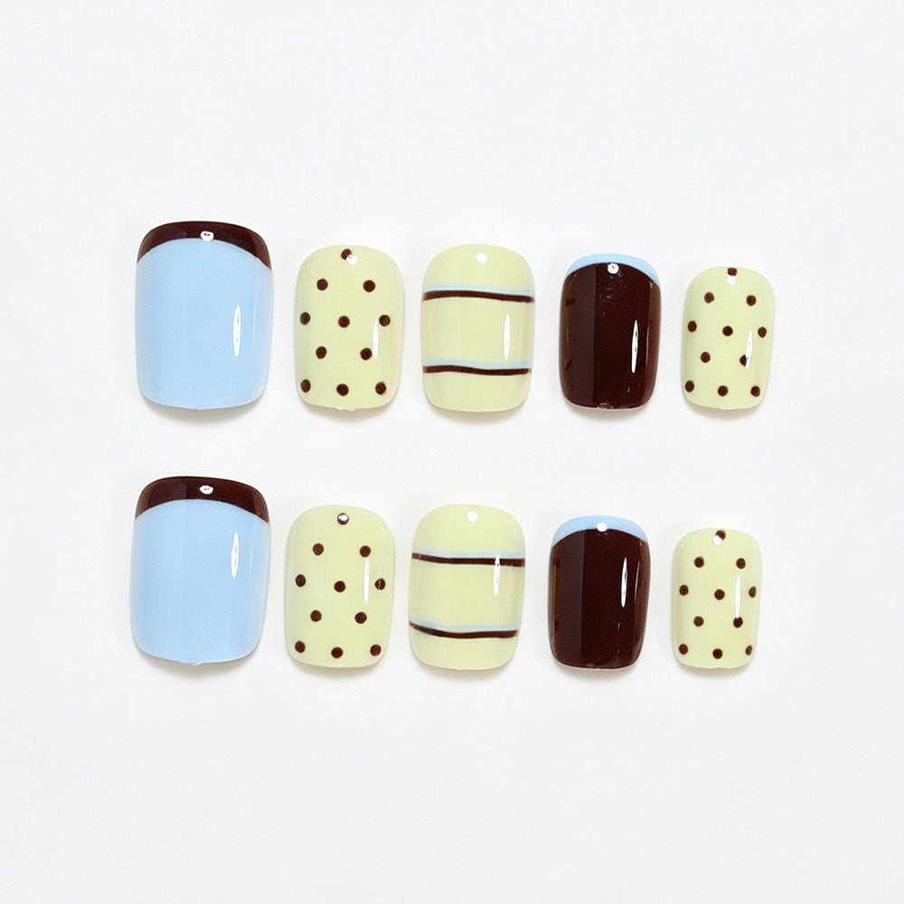 Chic Designer Nail Art Kalsten