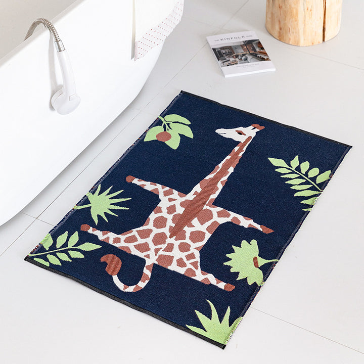 Bath mat with giraffe design, absorbent microfiber pile and non-slip underside Kalsten