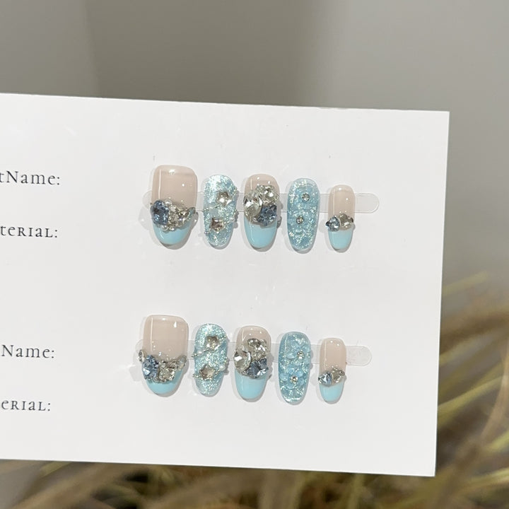 Stylish Decorative Press-On Nail Set