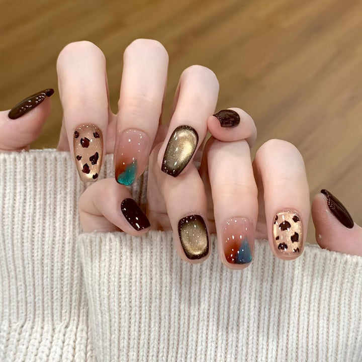Stylish Press-On Nail Set with Elegant Floral Accents Kalsten