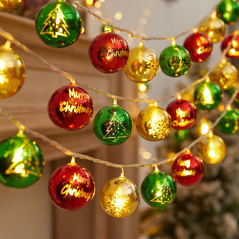 Festive string lights with Christmas ornaments Kalsten