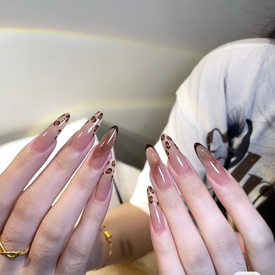 Elegant Animal Print Press-On Nail Set