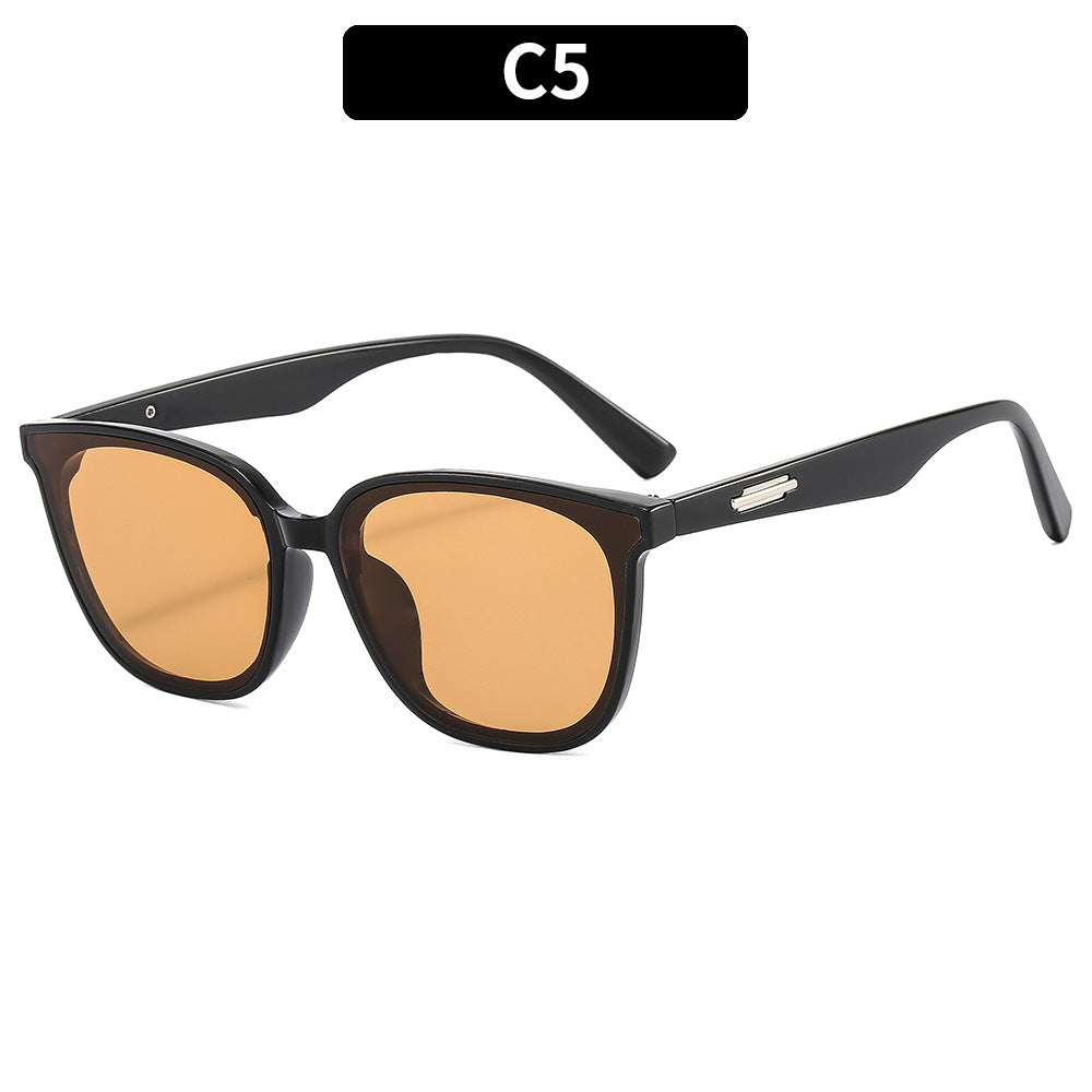 Elegant Oversized Cat-Eye Sunglasses