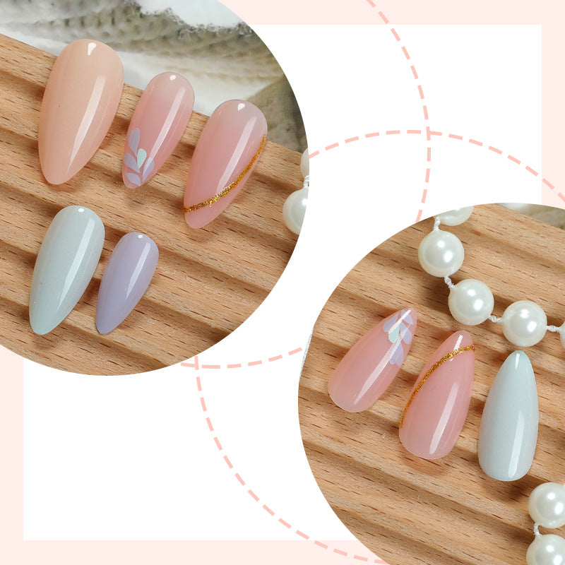 Artistic Press-On Nail Set with Gold Accent Designs kalsten